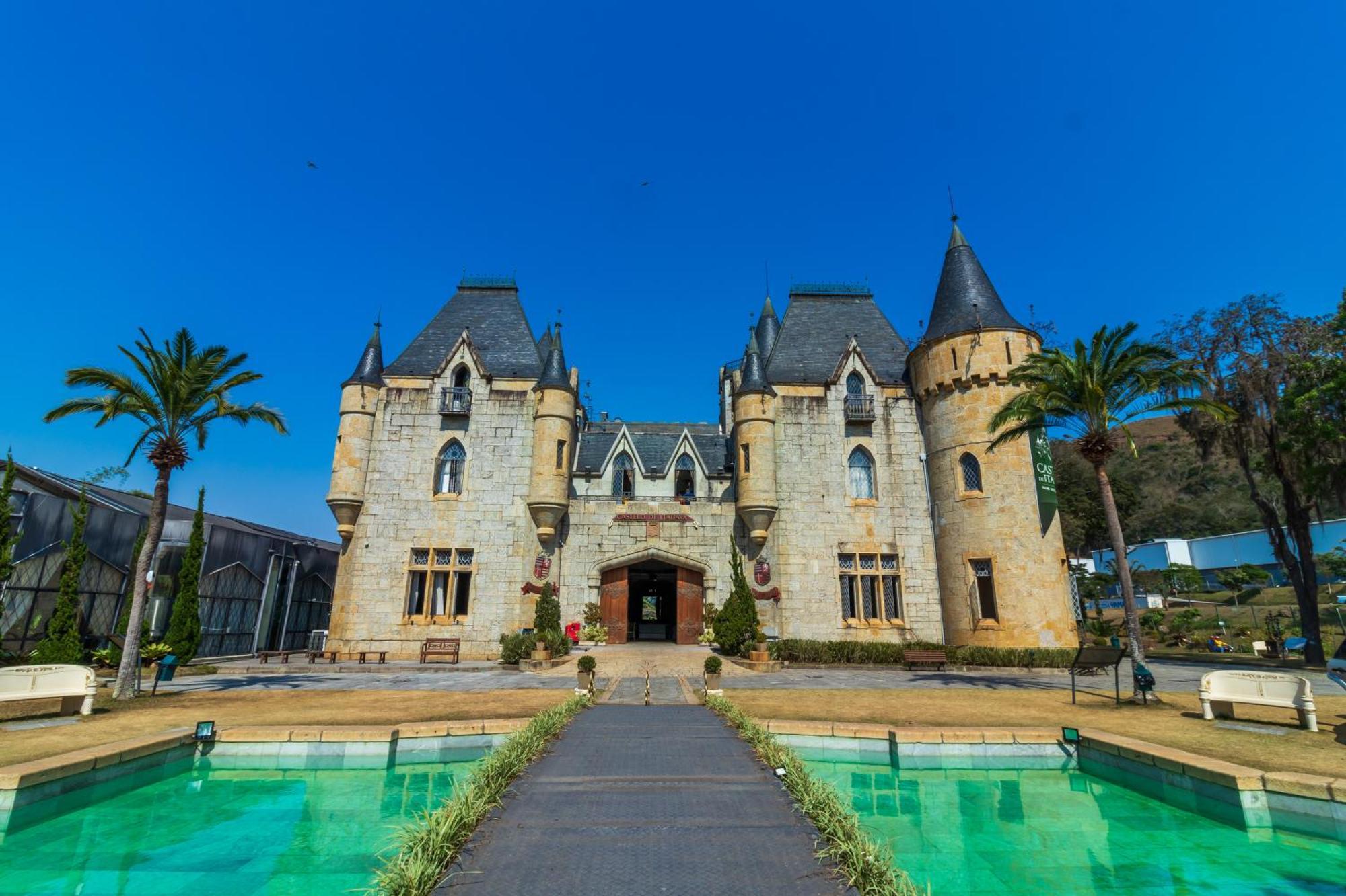Castelo De Itaipava - Hotel, Eventos E Gastronomia Екстериор снимка